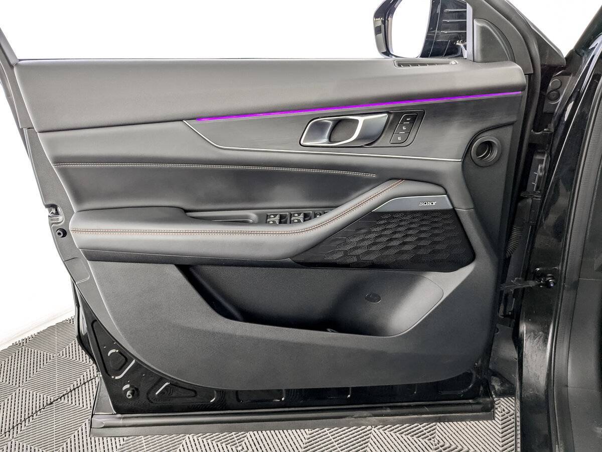 Changan UNI-K с пробегом — 2023 год. Фото: #18