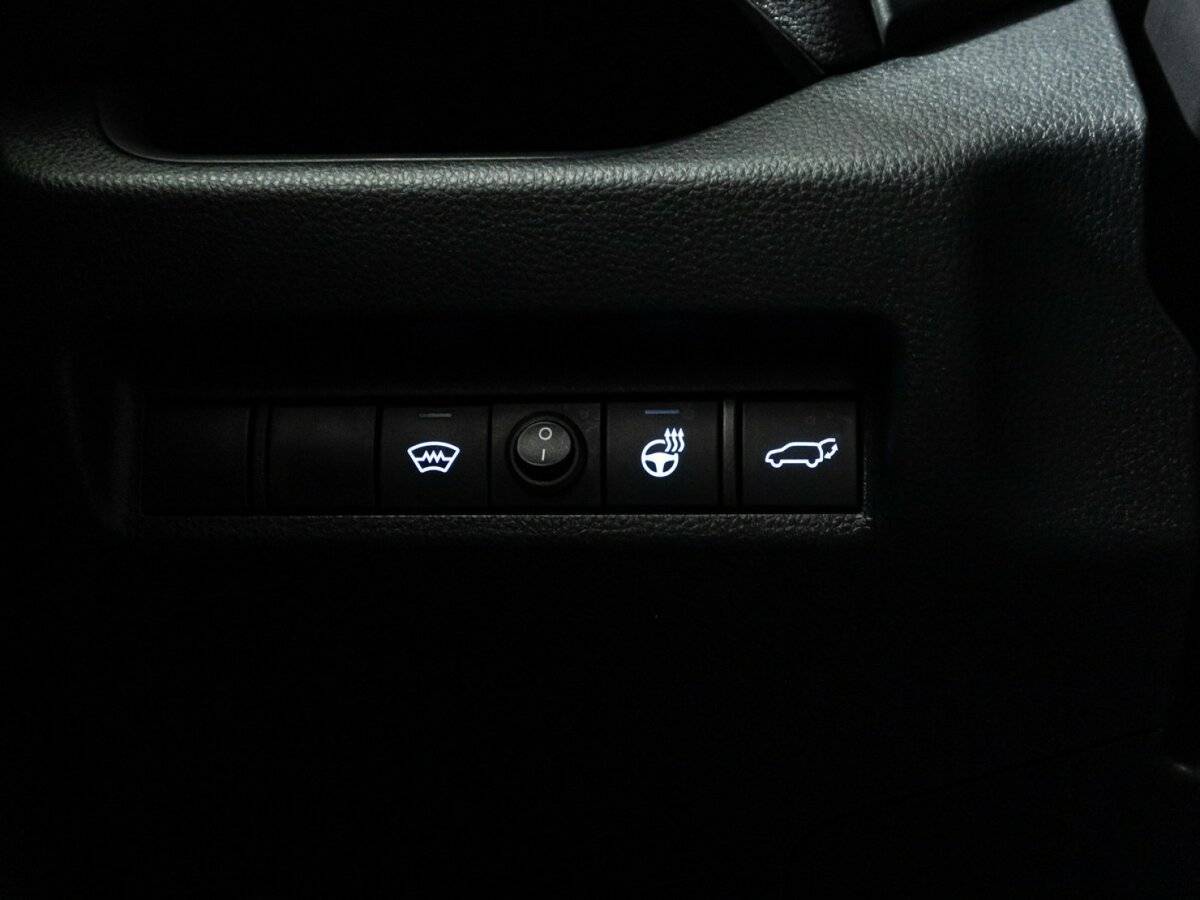 Toyota RAV4 с пробегом — 2020 год. Фото: #18