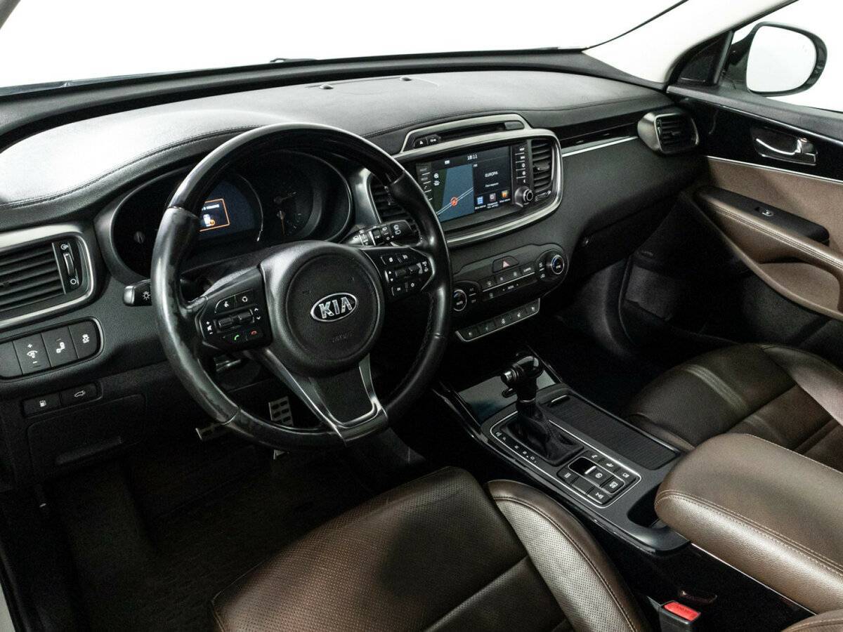 Kia Sorento с пробегом — 2017 год. Фото: #10