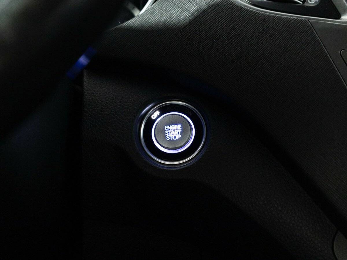 Hyundai Santa Fe с пробегом — 2017 год. Фото: #17