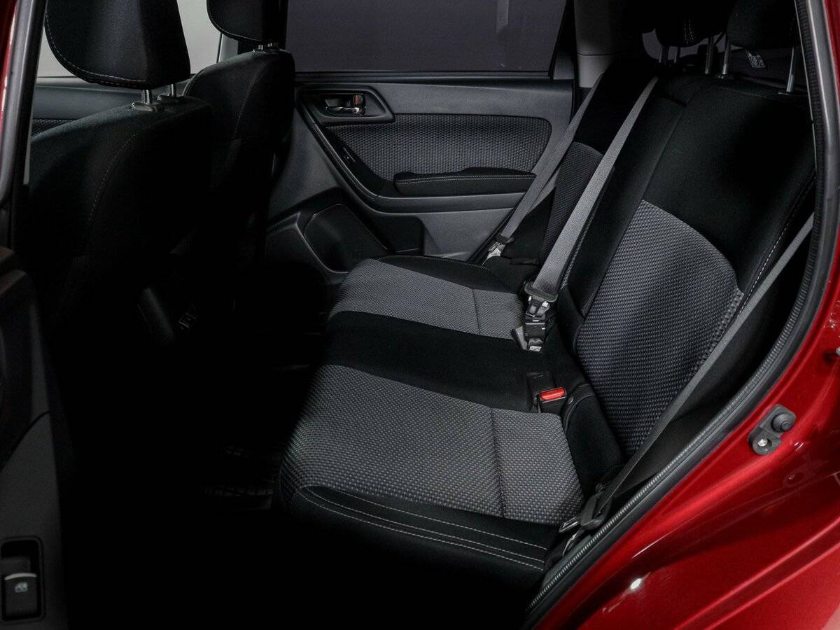 Subaru Forester с пробегом — 2016 год. Фото: #9