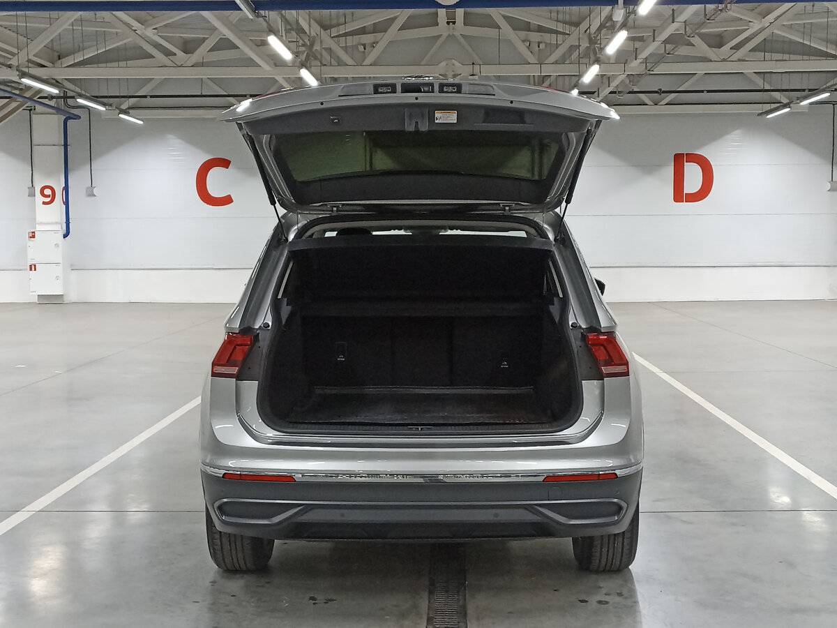 Volkswagen Tiguan с пробегом — 2021 год. Фото: #9