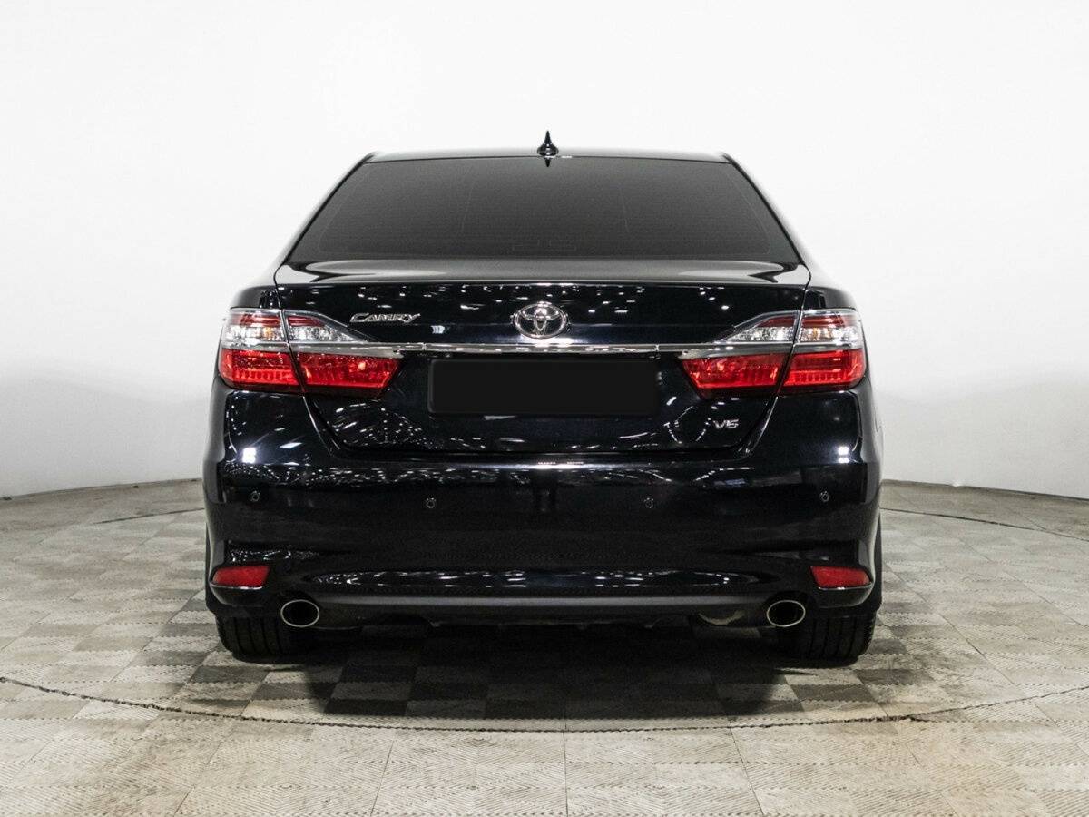 Toyota Camry с пробегом — 2017 год. Фото: #5