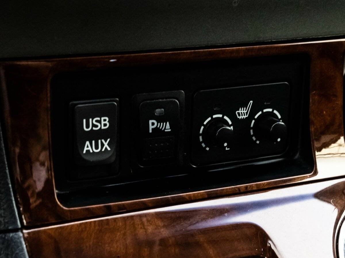 Toyota Highlander с пробегом — 2012 год. Фото: #15