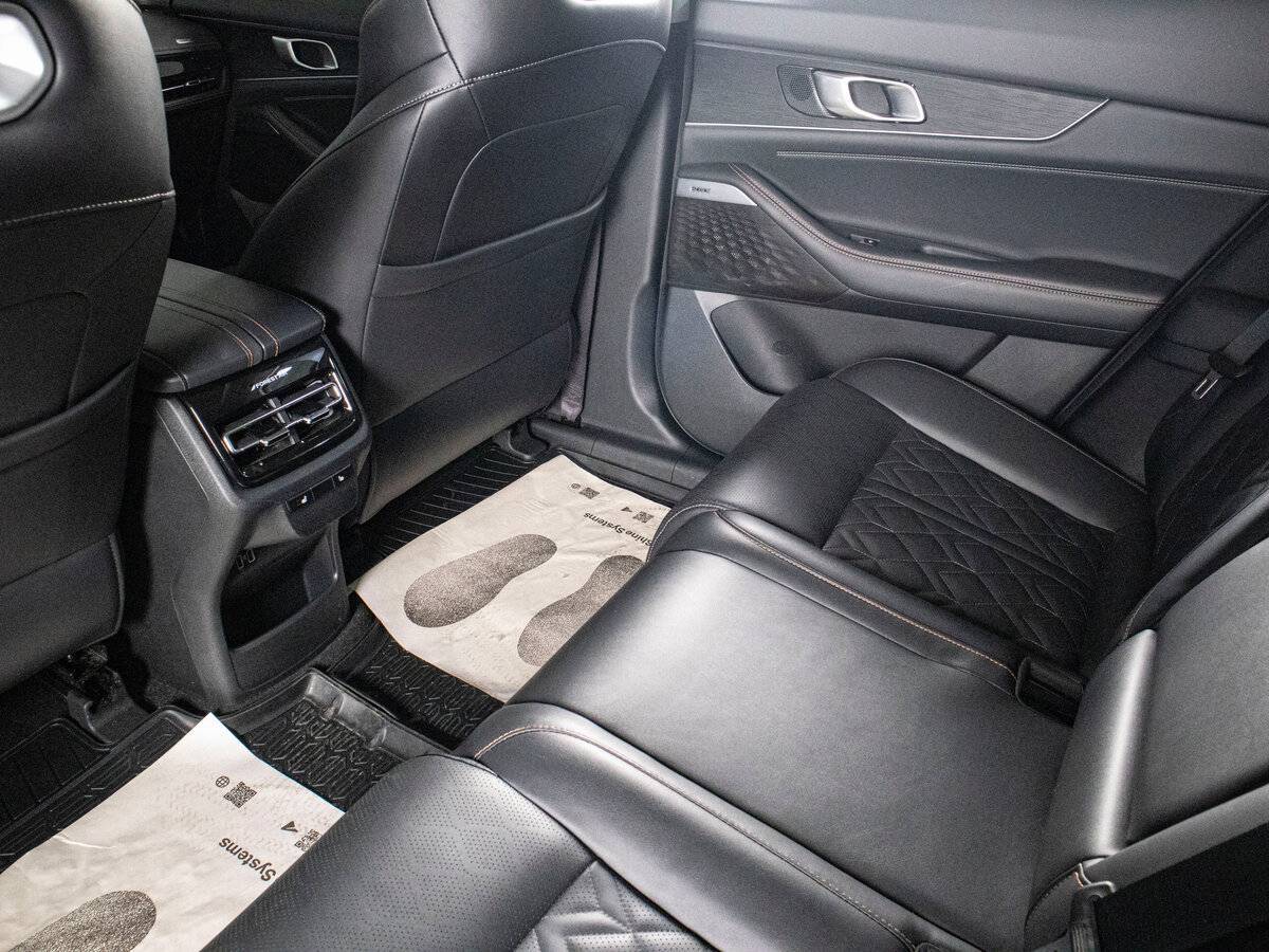 Changan UNI-K с пробегом — 2023 год. Фото: #16