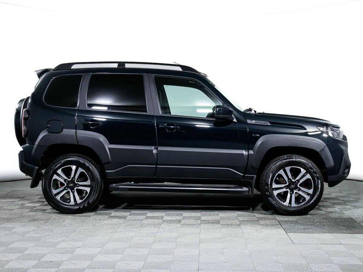 Lada (ВАЗ) Niva с пробегом — 2024 год. Фото: #3