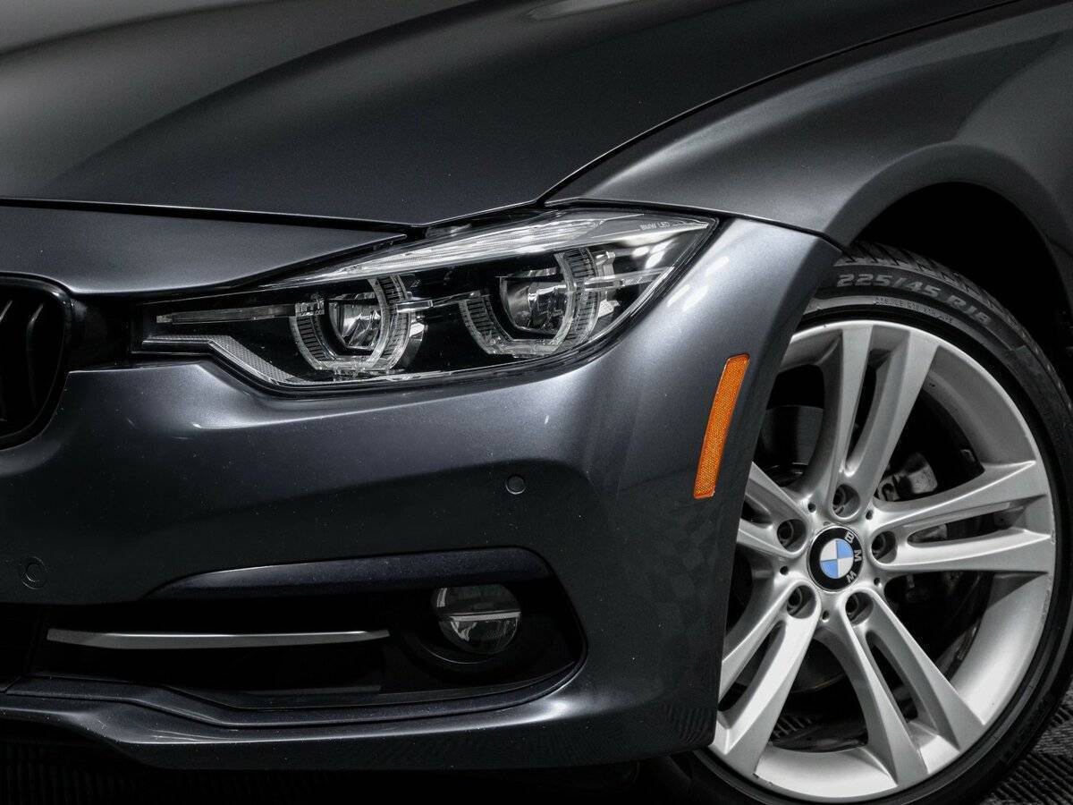 BMW 3 серии с пробегом — 2017 год. Фото: #16