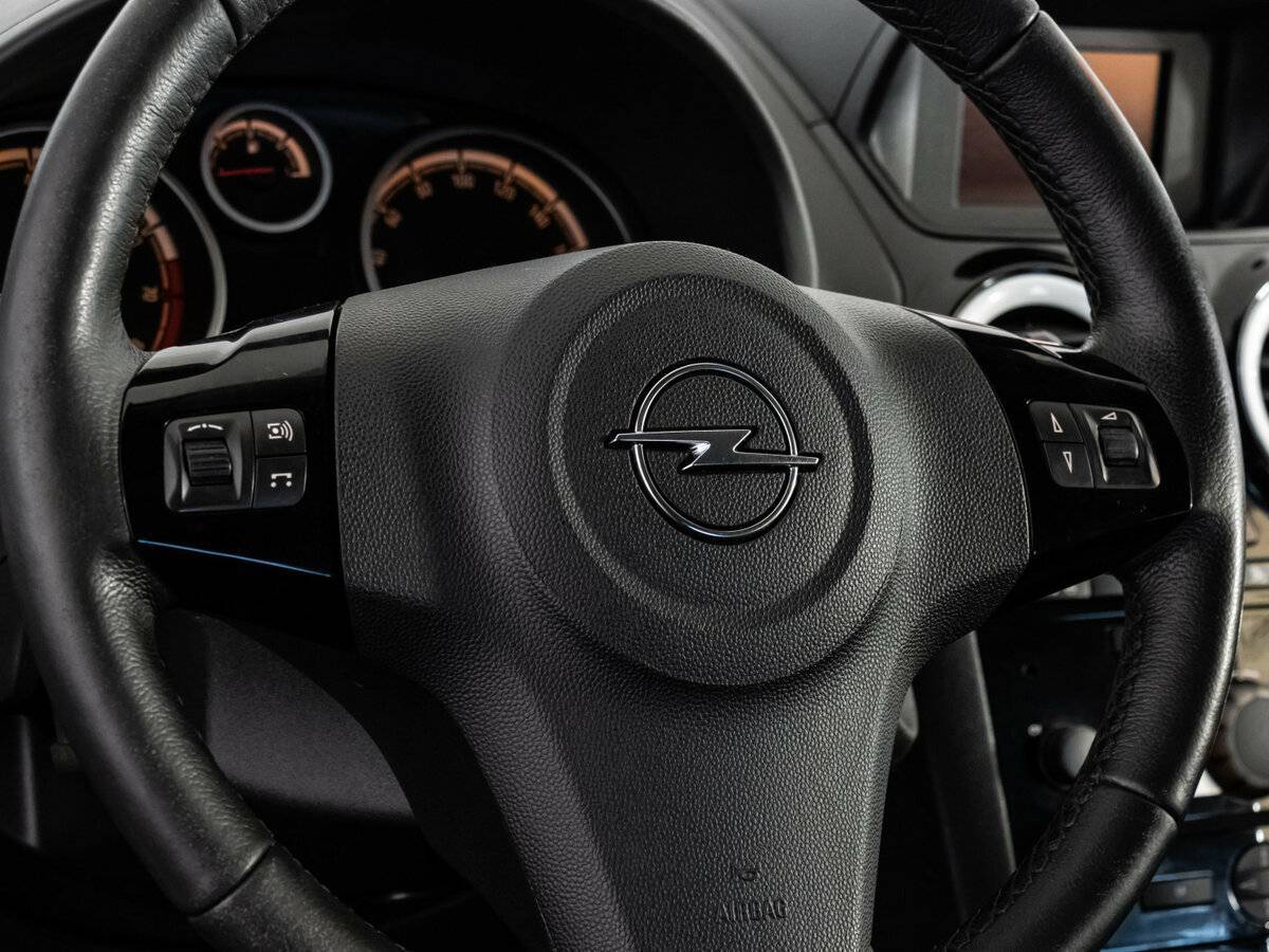Opel Corsa с пробегом — 2013 год. Фото: #9