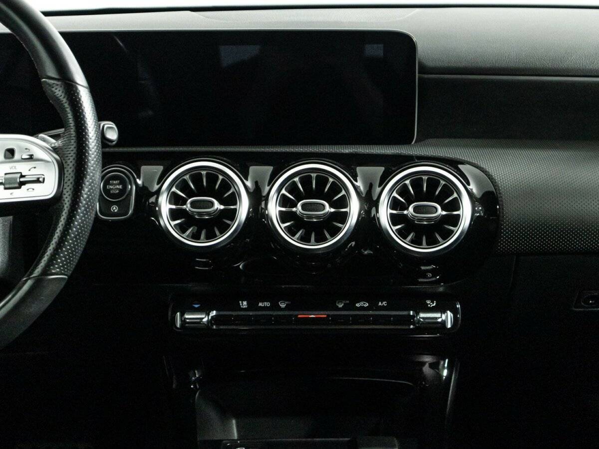 Mercedes-Benz A-Класс с пробегом — 2018 год. Фото: #13