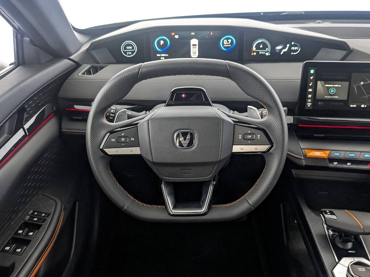 Changan UNI-V с пробегом — 2024 год. Фото: #20