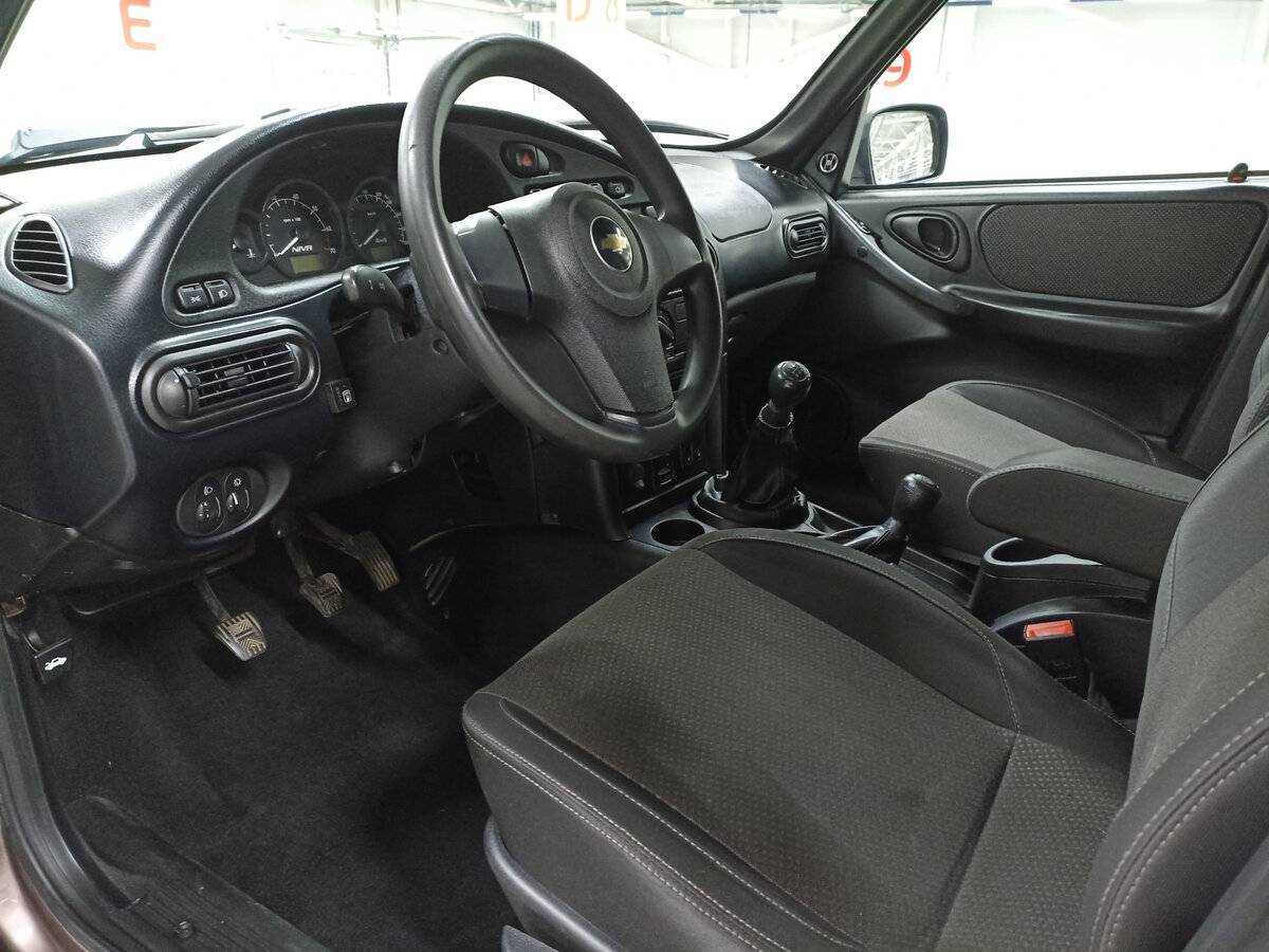 Chevrolet Niva с пробегом — 2018 год. Фото: #15