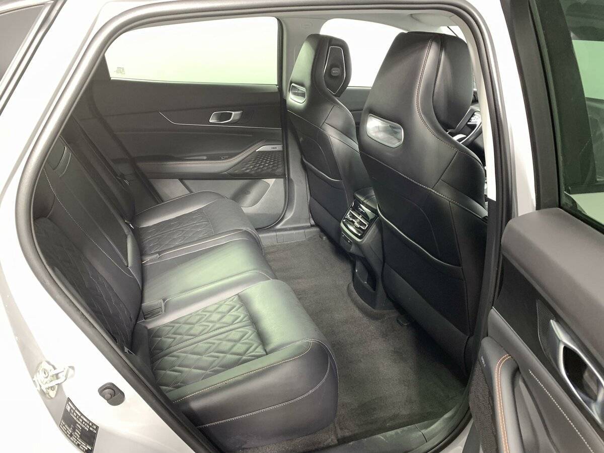 Changan UNI-K с пробегом — 2023 год. Фото: #19