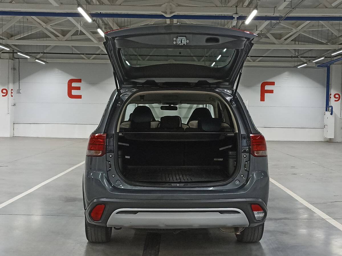 Mitsubishi Outlander с пробегом — 2020 год. Фото: #9