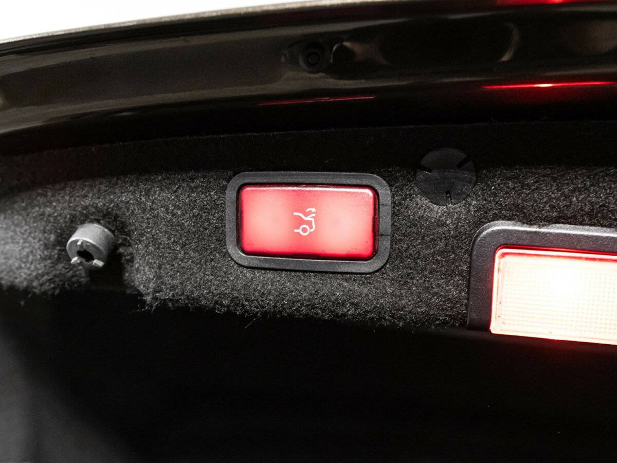 Mercedes-Benz C-Класс с пробегом — 2015 год. Фото: #15