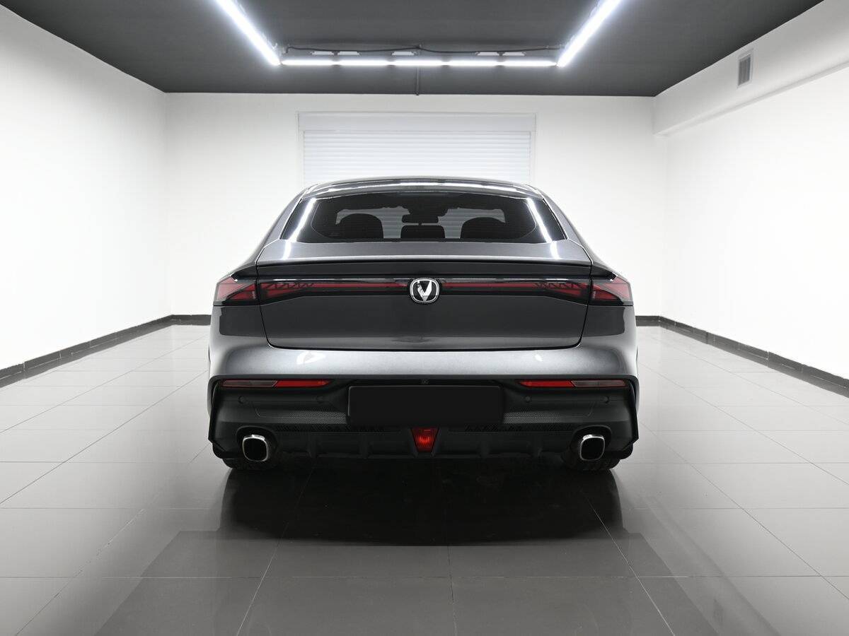 Changan UNI-V с пробегом — 2023 год. Фото: #3