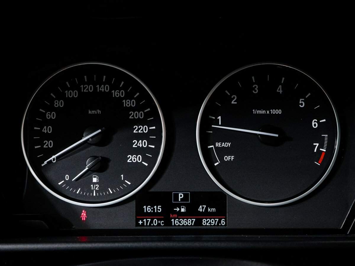 BMW 1 серии с пробегом — 2013 год. Фото: #10