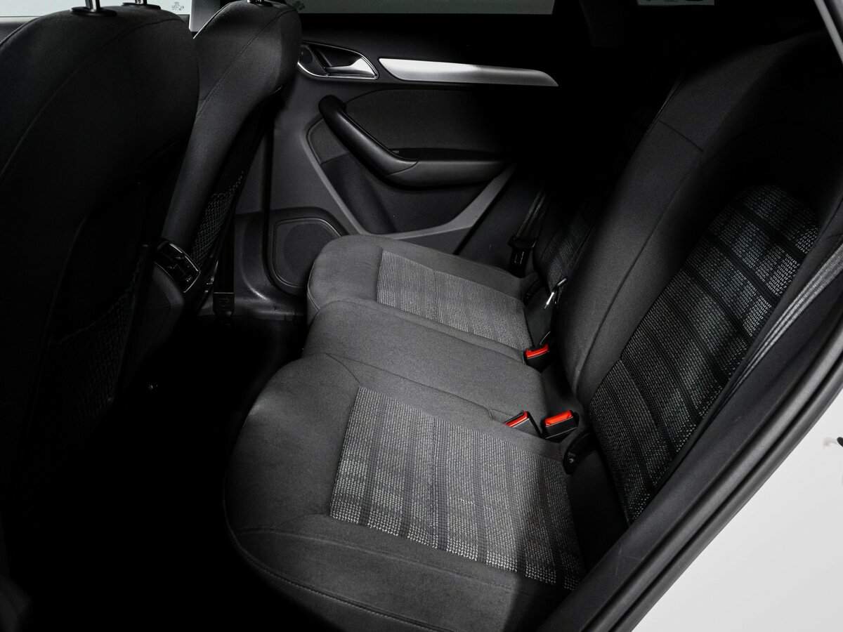 Audi Q3 с пробегом — 2014 год. Фото: #9