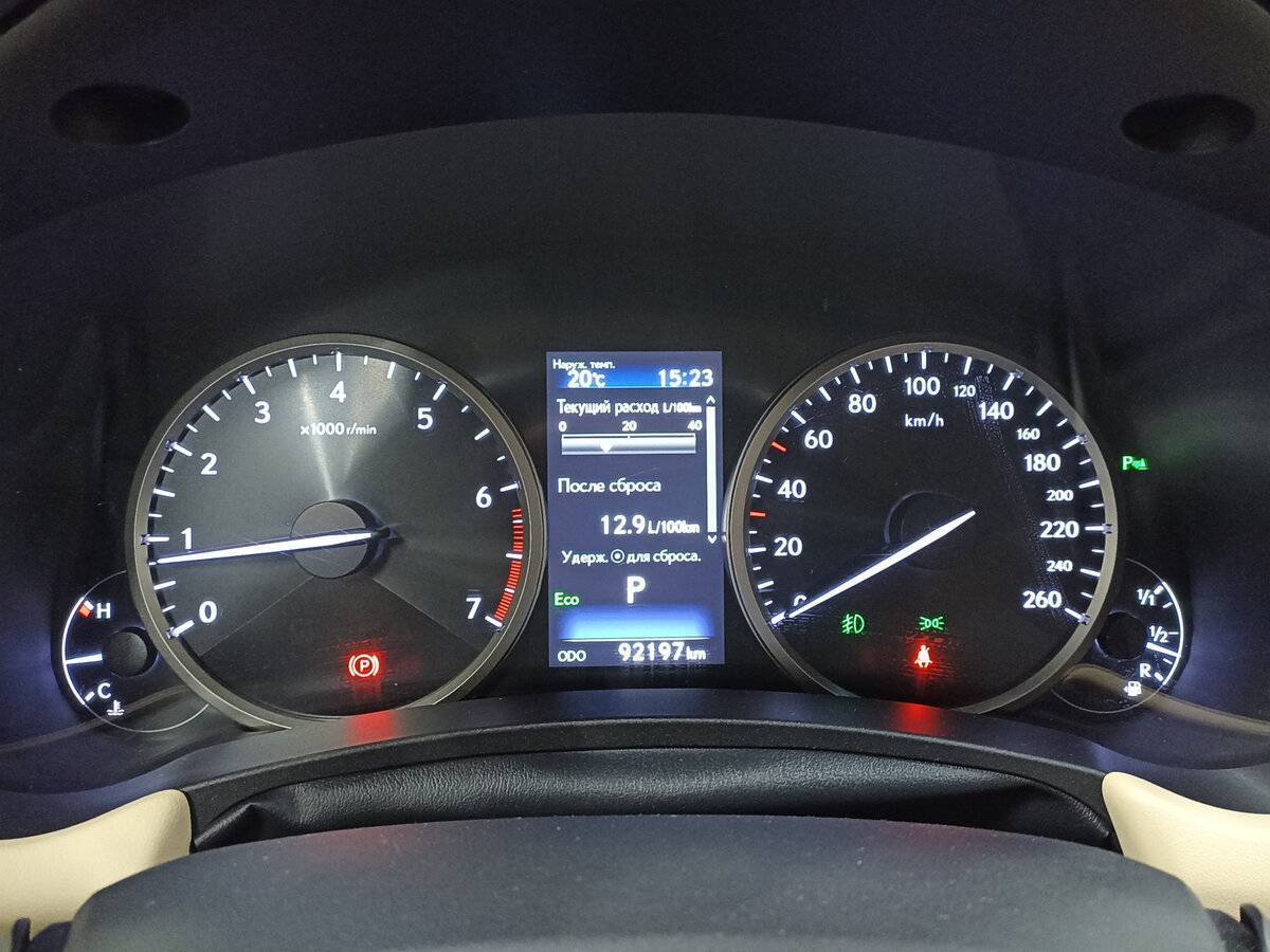 Lexus NX с пробегом — 2017 год. Фото: #12