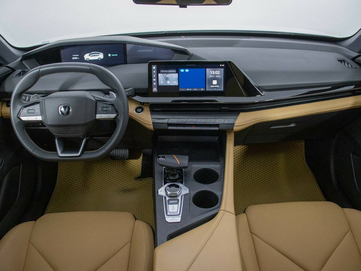 Changan UNI-V с пробегом — 2023 год. Фото: #12