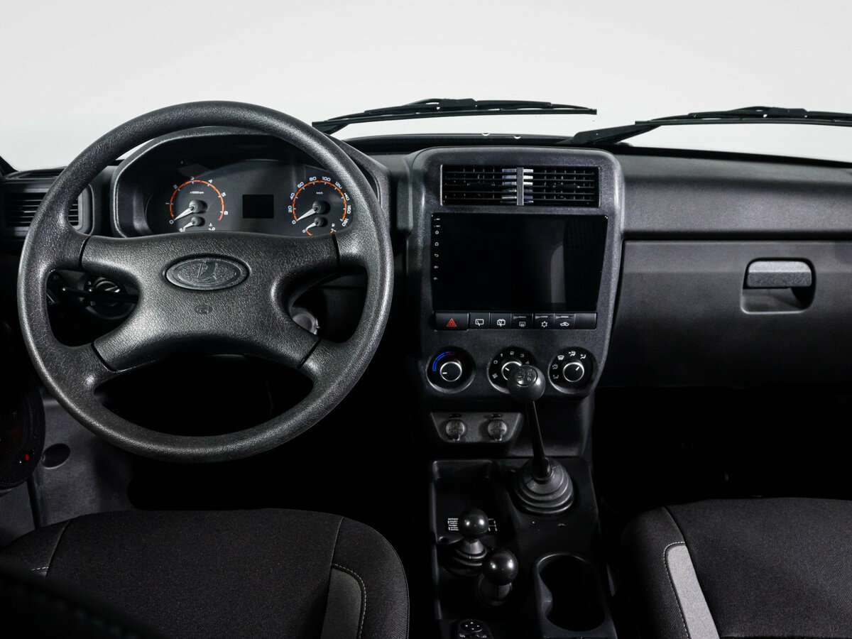 Lada (ВАЗ) Niva Legend с пробегом — 2024 год. Фото: #11