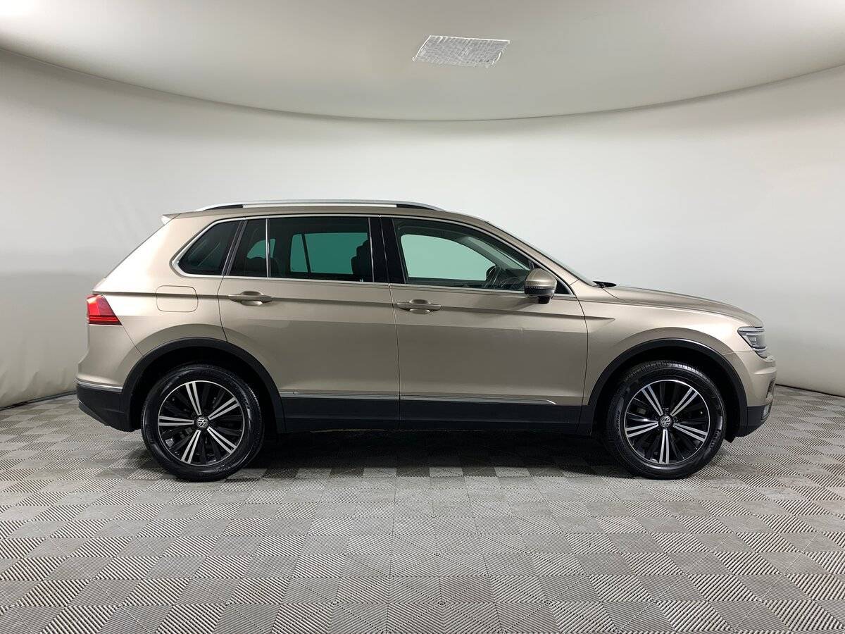 Volkswagen Tiguan с пробегом — 2018 год. Фото: #3