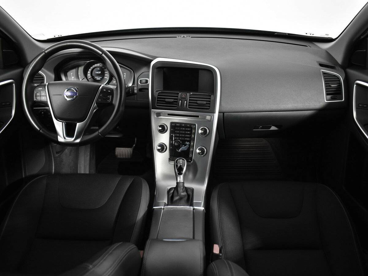 Volvo XC60 с пробегом — 2017 год. Фото: #9