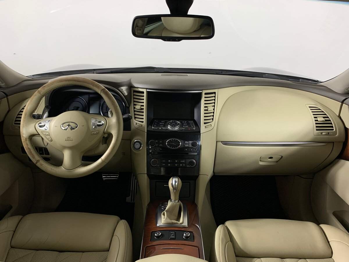 Infiniti FX с пробегом — 2012 год. Фото: #11