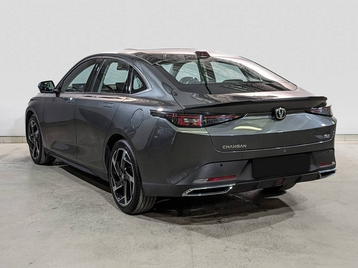 Changan Lamore с пробегом — 2023 год. Фото: #6