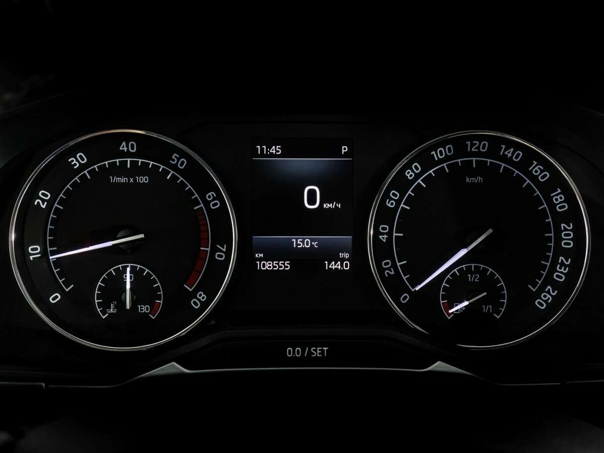 Skoda Superb с пробегом — 2017 год. Фото: #24