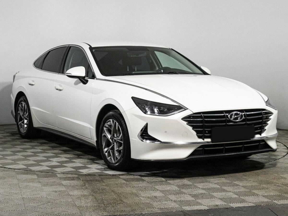 Hyundai Sonata с пробегом — 2021 год. Фото: #1