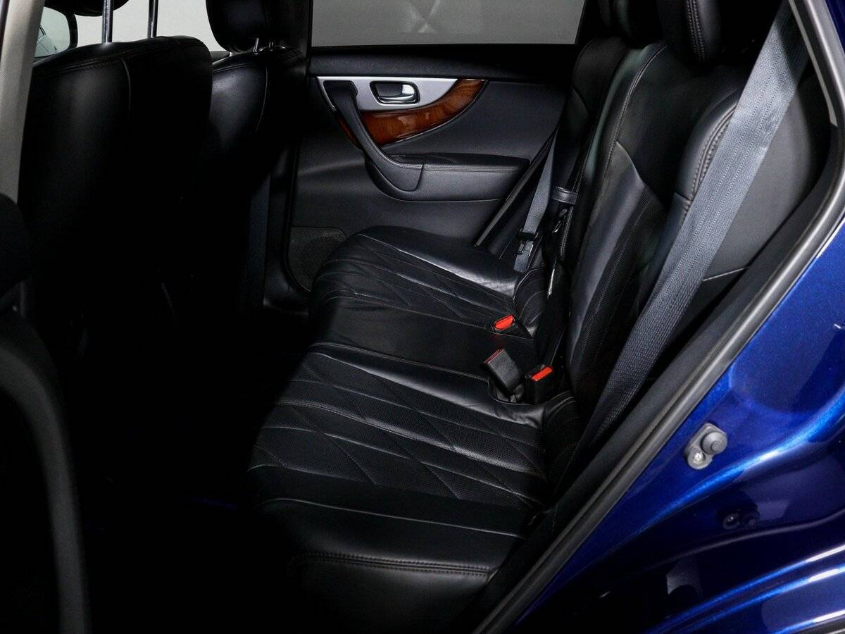 Infiniti FX с пробегом — 2012 год. Фото: #9