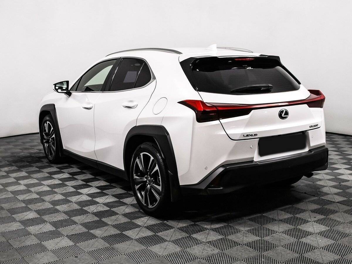 Lexus UX с пробегом — 2019 год. Фото: #6