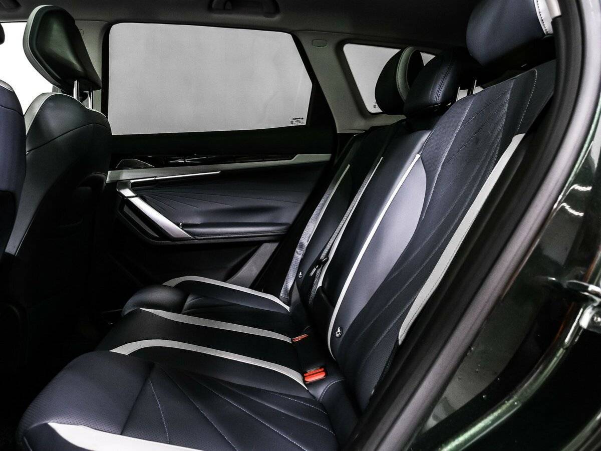 Geely Atlas с пробегом — 2023 год. Фото: #11