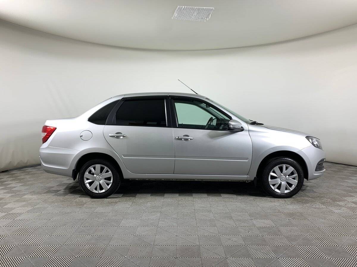 Lada (ВАЗ) Granta с пробегом — 2024 год. Фото: #3