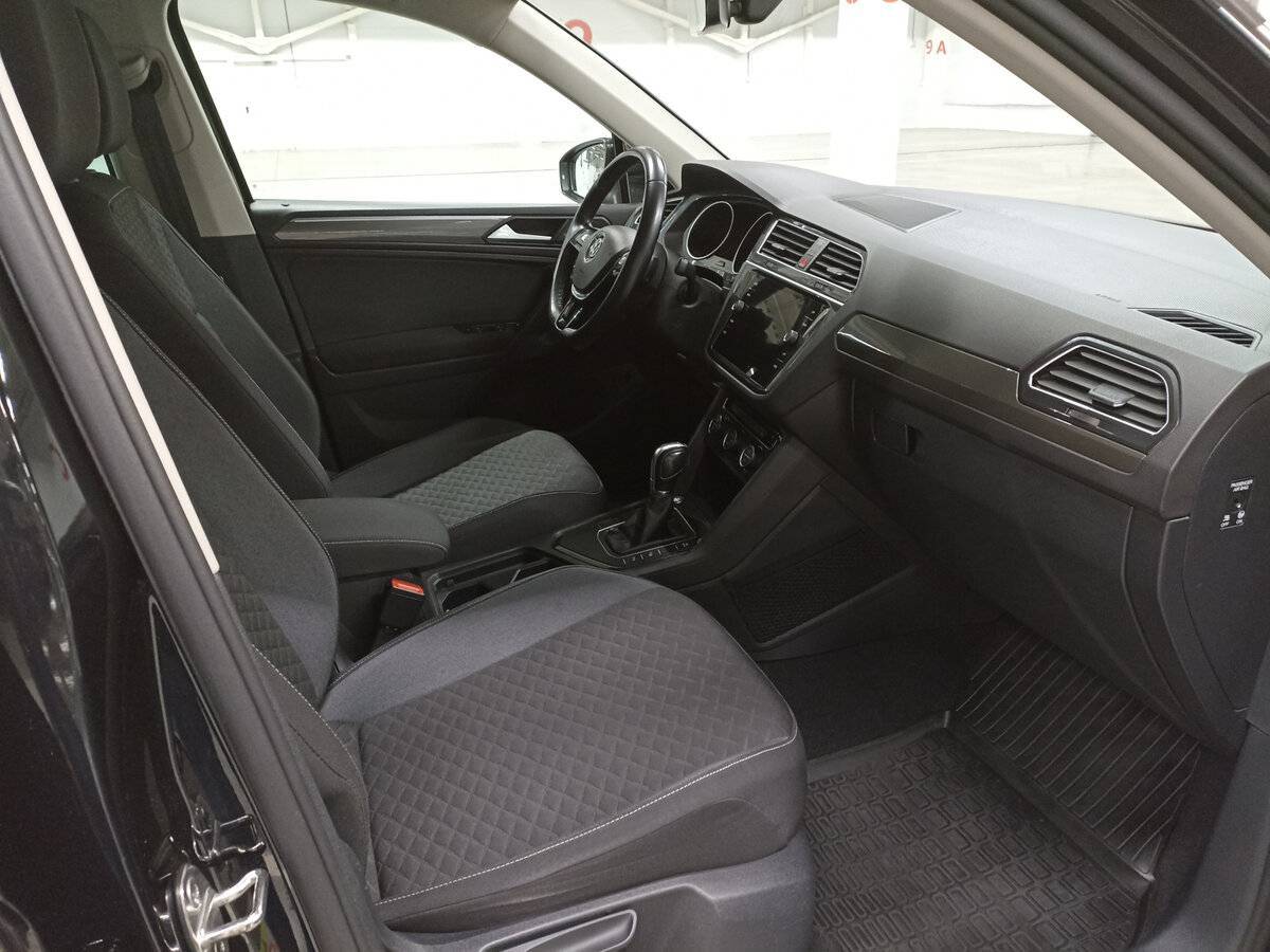 Volkswagen Tiguan с пробегом — 2018 год. Фото: #10