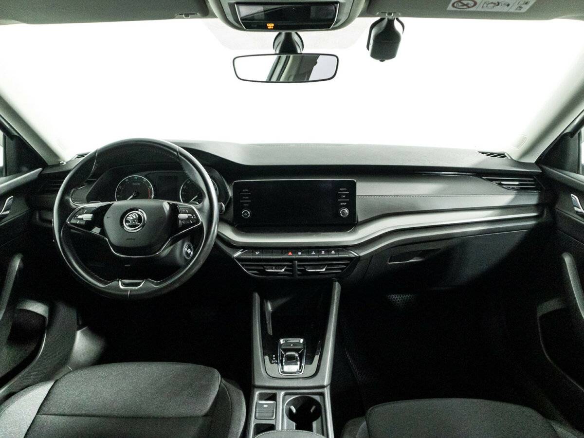 Skoda Octavia с пробегом — 2021 год. Фото: #12