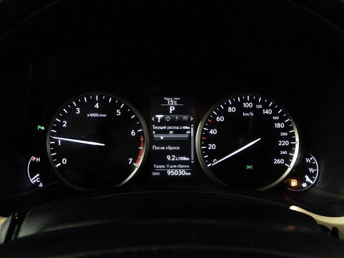 Lexus NX с пробегом — 2015 год. Фото: #11