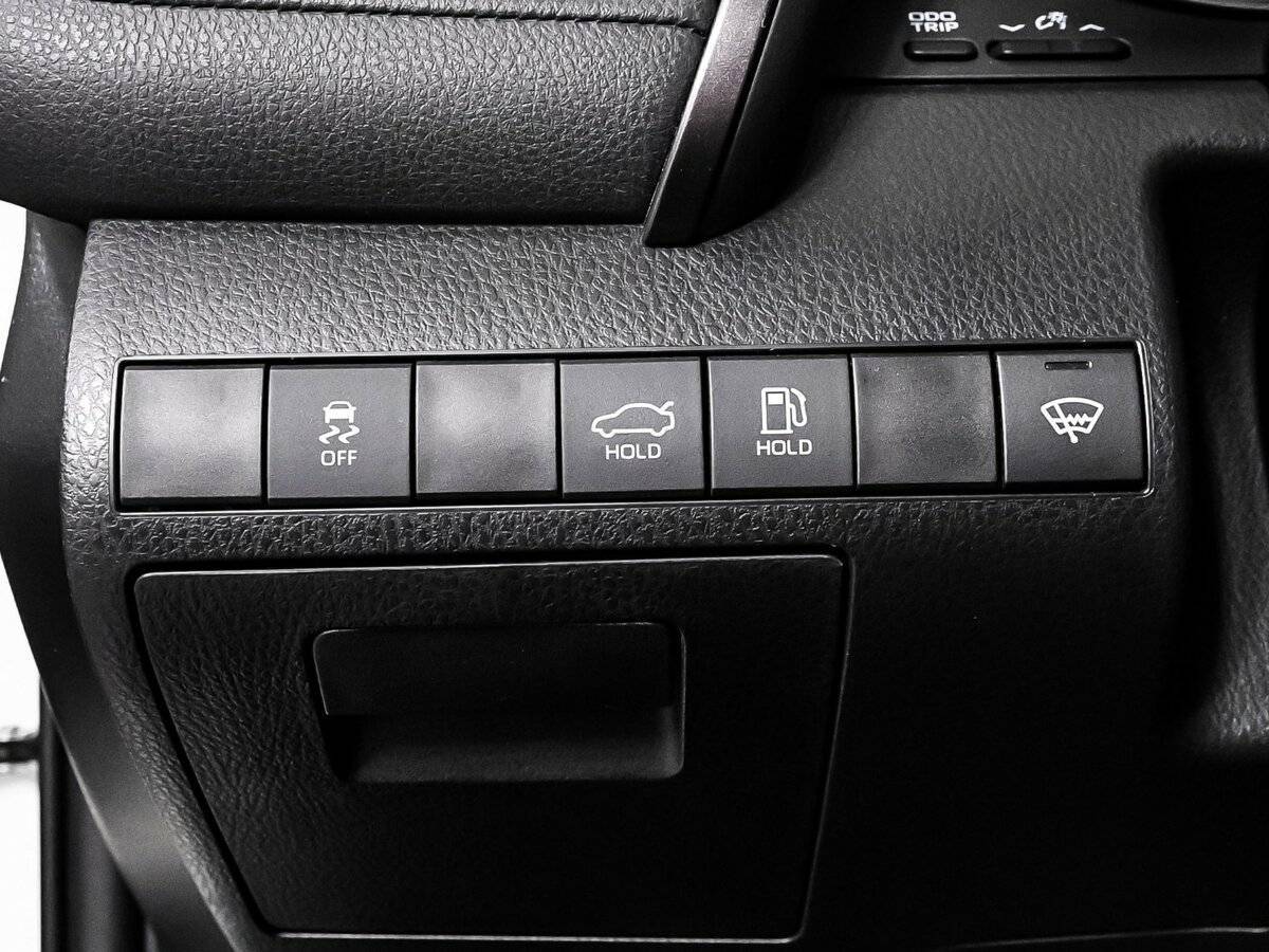 Toyota Camry с пробегом — 2021 год. Фото: #17