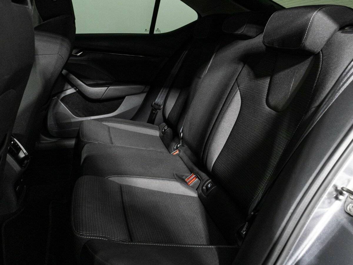 Skoda Octavia с пробегом — 2020 год. Фото: #9