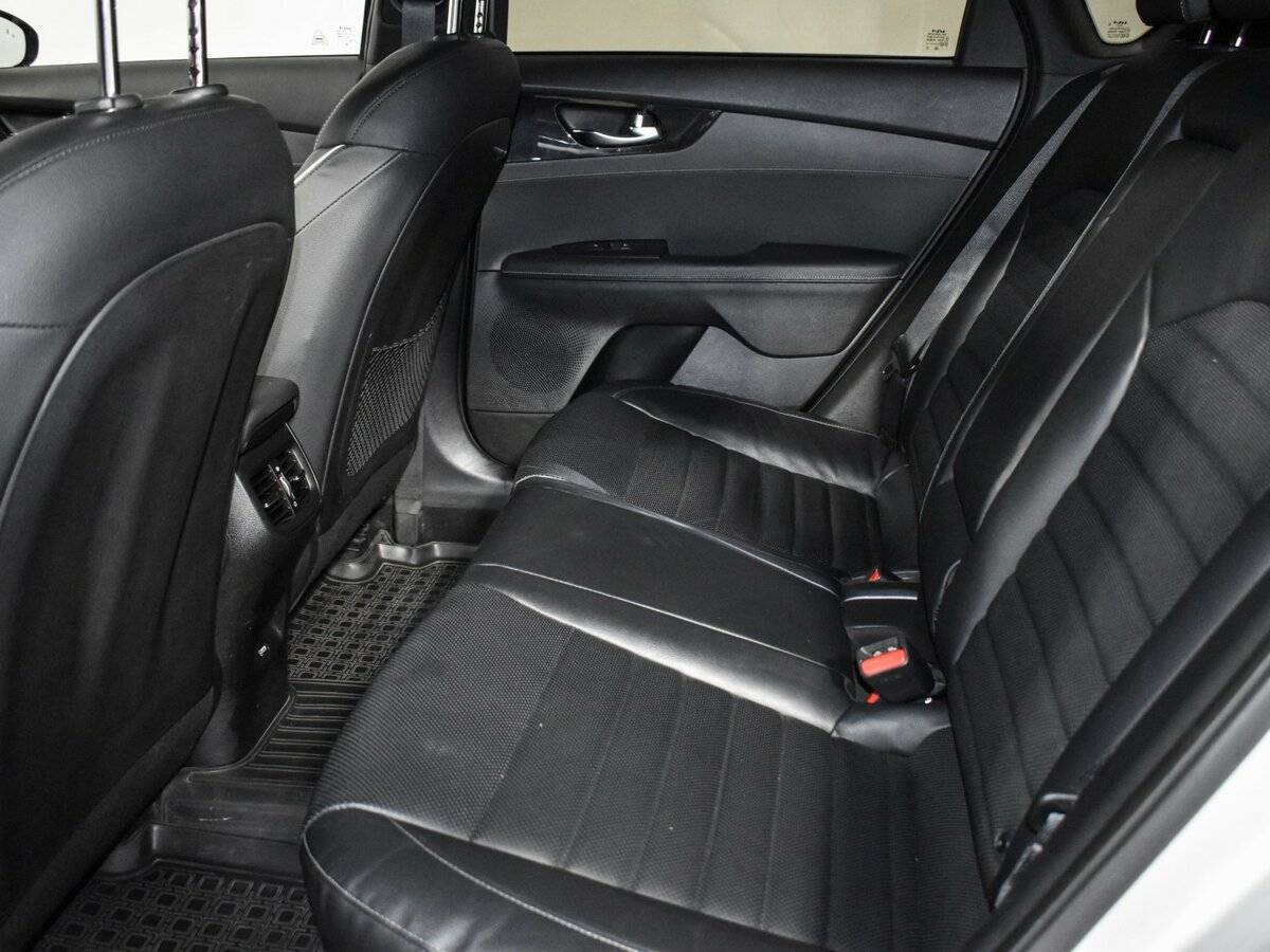 Kia Cerato с пробегом — 2022 год. Фото: #12