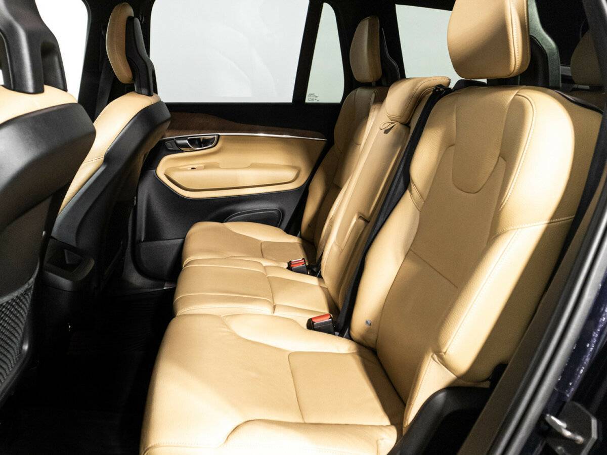Volvo XC90 с пробегом — 2015 год. Фото: #9
