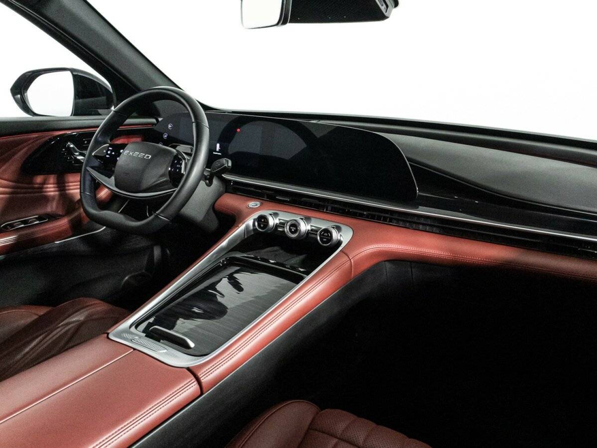 EXEED RX с пробегом — 2023 год. Фото: #8