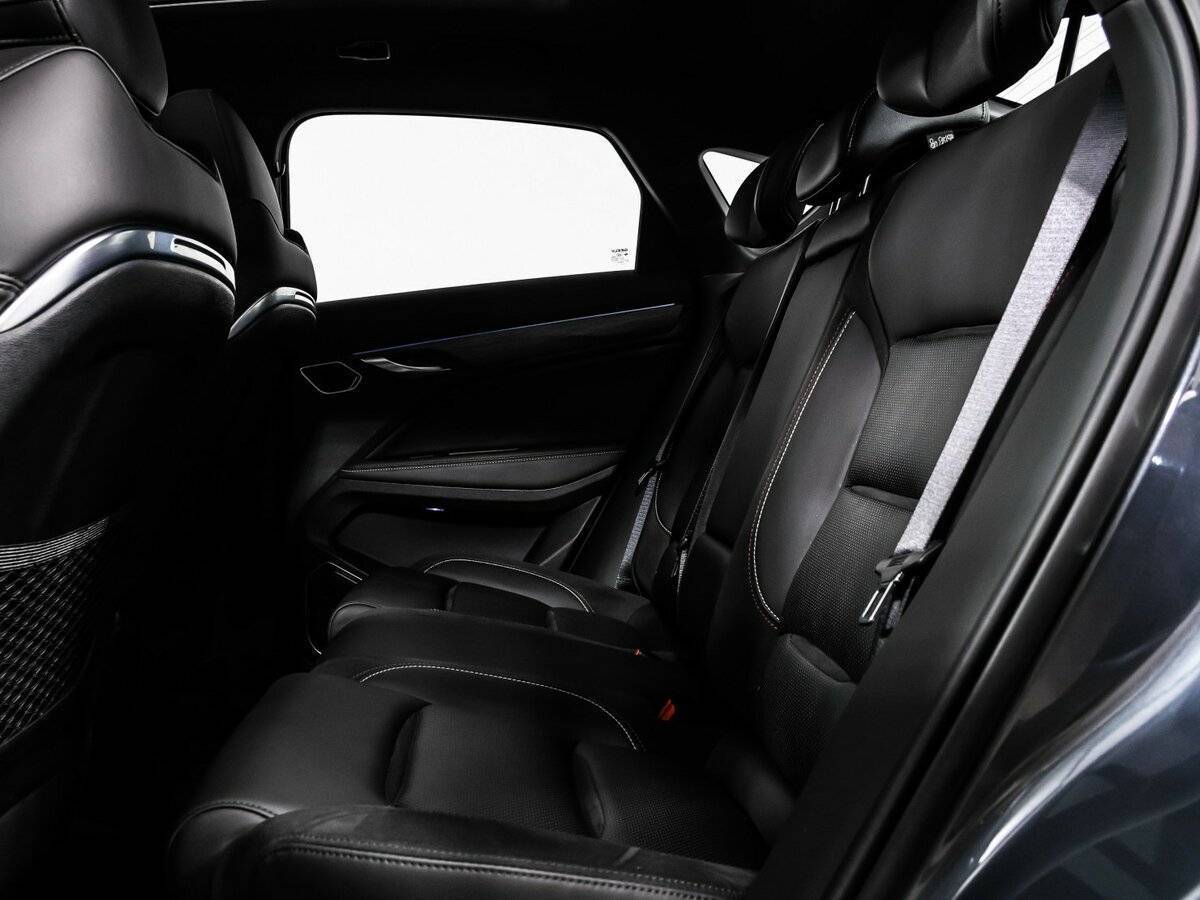 Geely Tugella с пробегом — 2023 год. Фото: #12