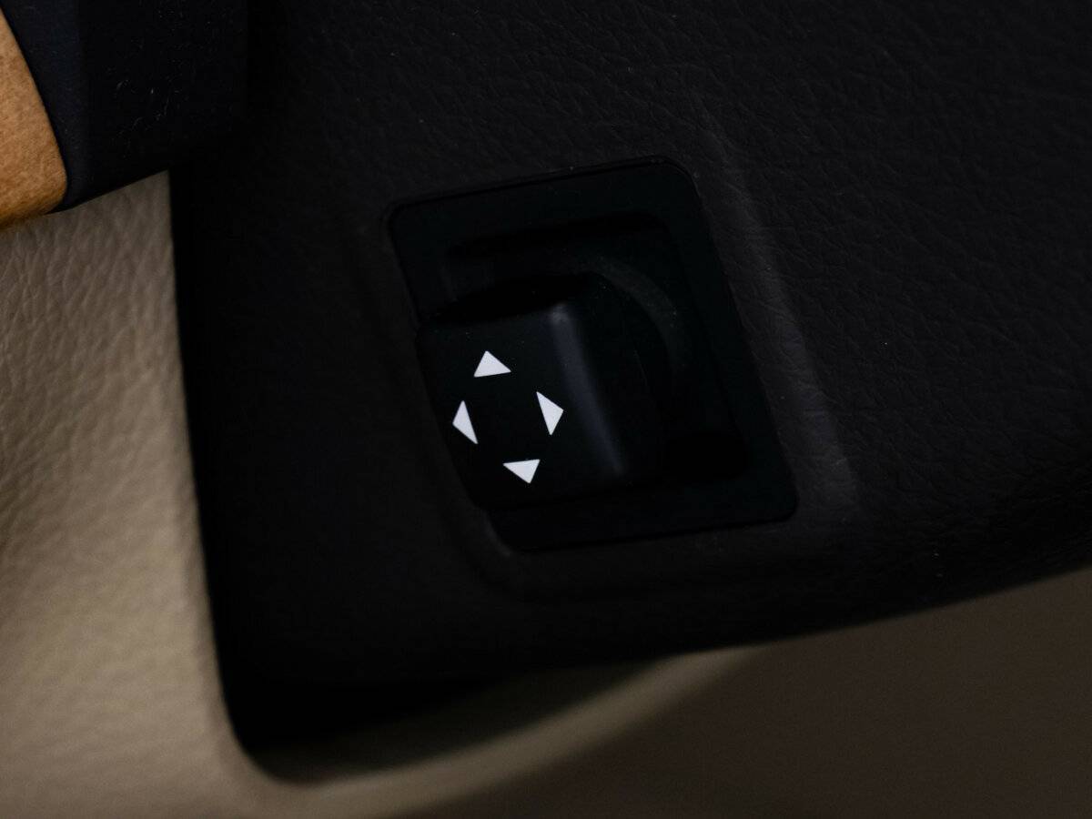 Kia Mohave с пробегом — 2012 год. Фото: #16