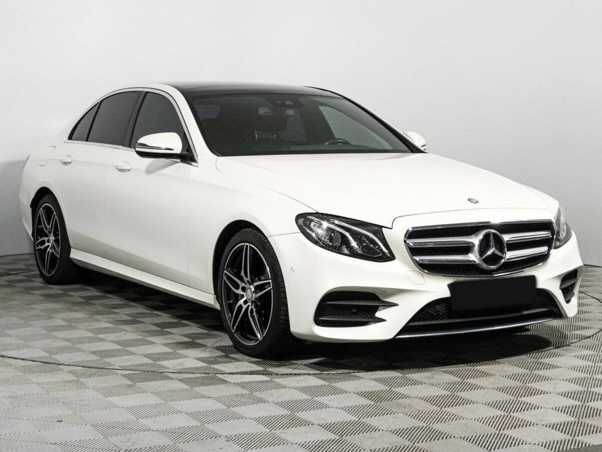 Mercedes-Benz E-Класс с пробегом — 2016 год. Фото: #2
