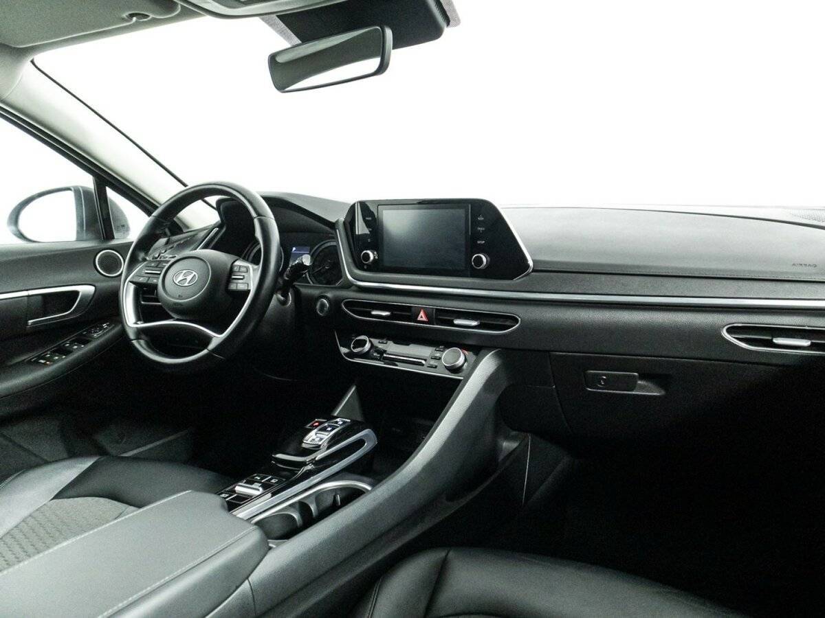 Hyundai Sonata с пробегом — 2020 год. Фото: #8