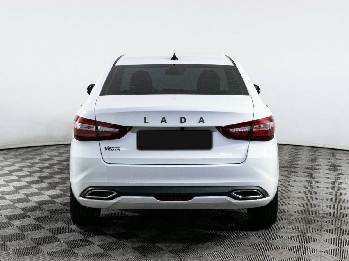 Lada (ВАЗ) Vesta с пробегом — 2024 год. Фото: #4