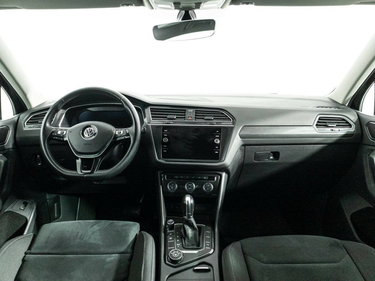 Volkswagen Tiguan с пробегом — 2018 год. Фото: #12