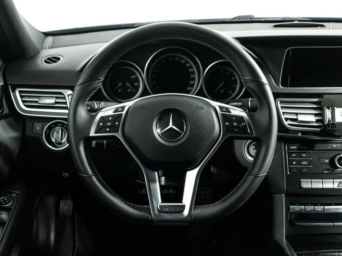 Mercedes-Benz E-Класс с пробегом — 2015 год. Фото: #18