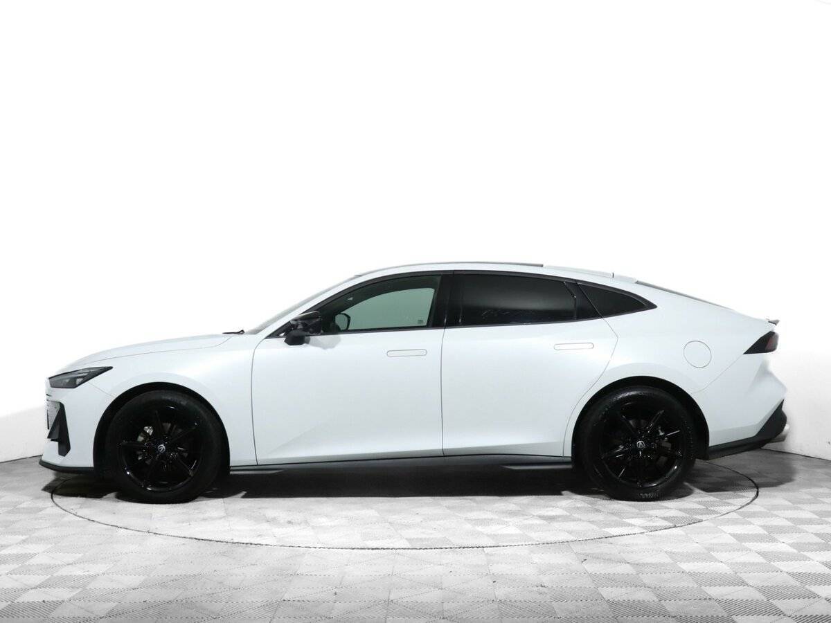 Changan UNI-V с пробегом — 2022 год. Фото: #6